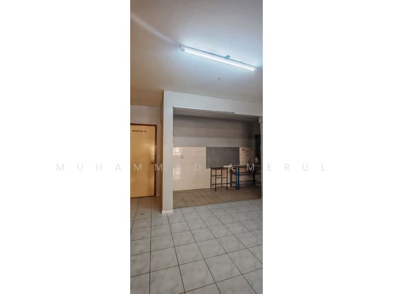 Apartment for Rent at Pangsapuri Suria Subang - Muhammad Amerul - Kitchen - PropertyGuru.com.my