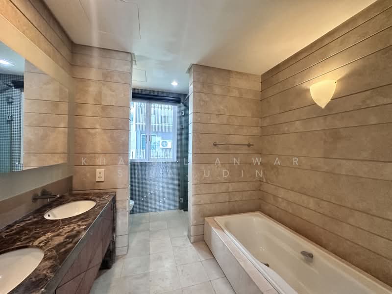 Condominium for Sale at Dua Residency - Khairil Anwar Sirajudin - Bathroom - PropertyGuru.com.my