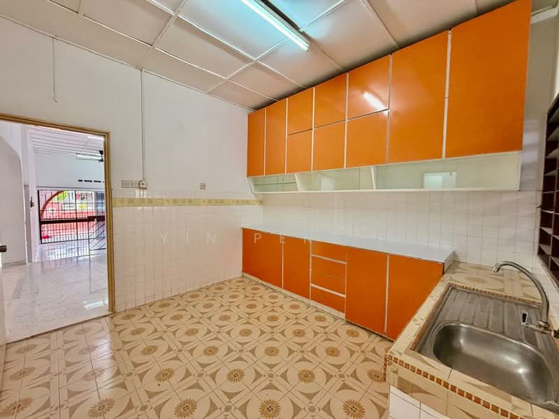 Rumah Teres 1 Tingkat untuk Dijual di Taman Tun Dr Ismail (Kuala Lumpur) - Yin Peng . - Kitchen - PropertyGuru.com.my