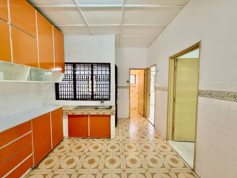 Rumah Teres 1 Tingkat untuk Dijual di Taman Tun Dr Ismail (Kuala Lumpur) - Yin Peng . - Kitchen - PropertyGuru.com.my