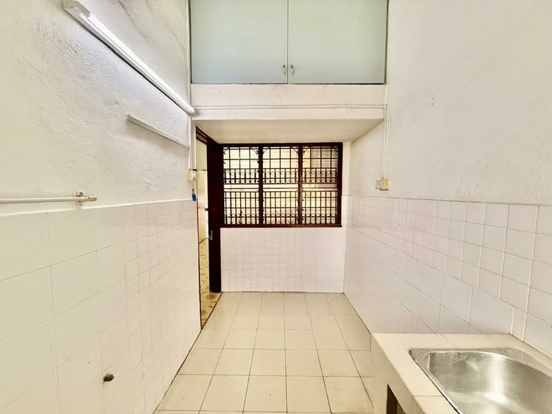 Rumah Teres 1 Tingkat untuk Dijual di Taman Tun Dr Ismail (Kuala Lumpur) - Yin Peng . - Kitchen - PropertyGuru.com.my