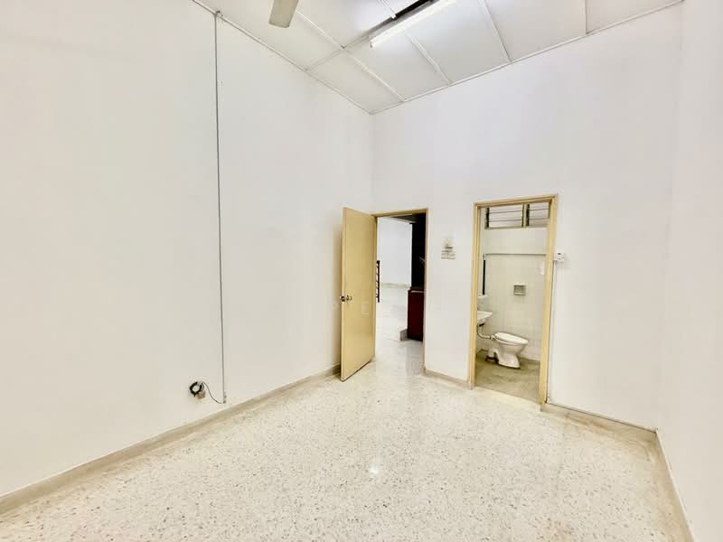 Rumah Teres 1 Tingkat untuk Dijual di Taman Tun Dr Ismail (Kuala Lumpur) - Yin Peng . - Bedroom - PropertyGuru.com.my