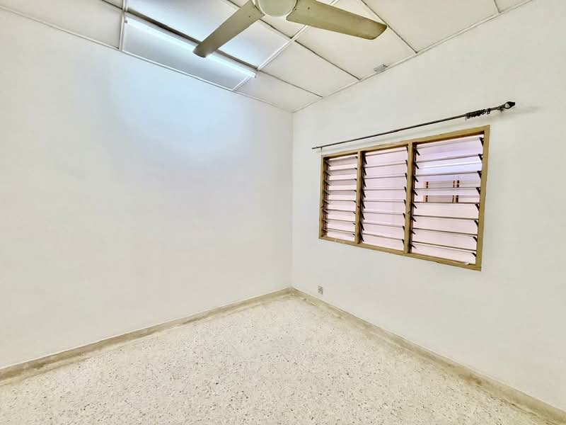 Rumah Teres 1 Tingkat untuk Dijual di Taman Tun Dr Ismail (Kuala Lumpur) - Yin Peng . - Bedroom - PropertyGuru.com.my