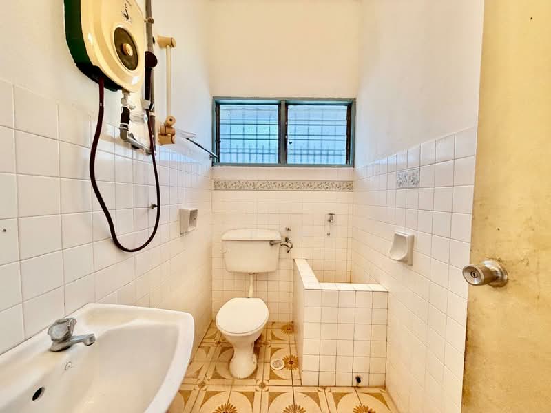 Rumah Teres 1 Tingkat untuk Dijual di Taman Tun Dr Ismail (Kuala Lumpur) - Yin Peng . - Bathroom - PropertyGuru.com.my