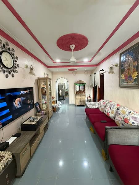 1-storey Terraced House for Sale in Taman Universiti (Skudai) - Melinda Ee - Living Room - PropertyGuru.com.my