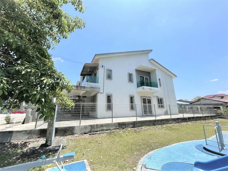Rumah Teres 2 Tingkat untuk Dijual di Taman Baiduri Dengkil (Dengkil) - Kok Yee Loh - Exterior - PropertyGuru.com.my