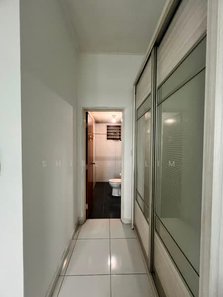 Servis Apartment untuk Dijual di Sky Gardens Residences - Shirley Lim - Corridor - PropertyGuru.com.my