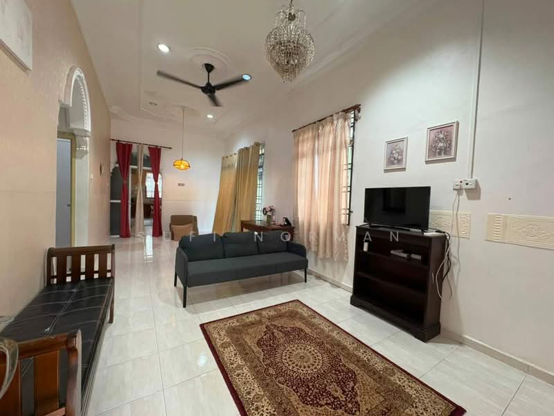 1-storey Terraced House for Sale in Parit Raja (Johor) - Sufi Norman - Living Room - PropertyGuru.com.my
