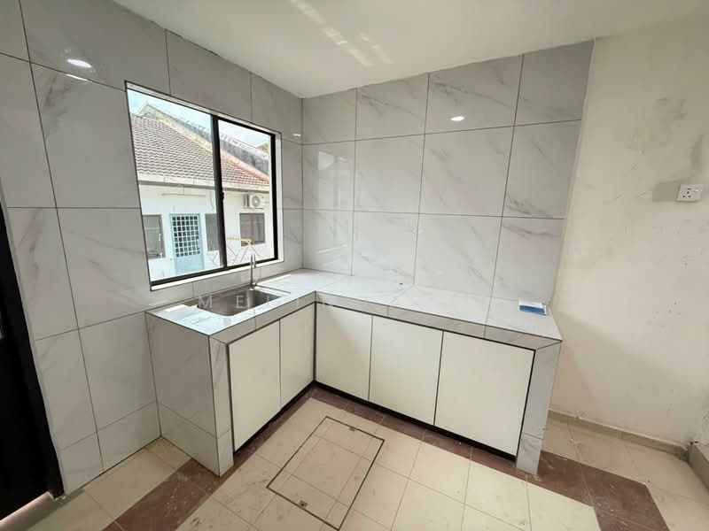 1-storey Terraced House for Sale in Bukit Indah (Iskandar Puteri (Nusajaya)) - Melinda Ee - Kitchen - PropertyGuru.com.my