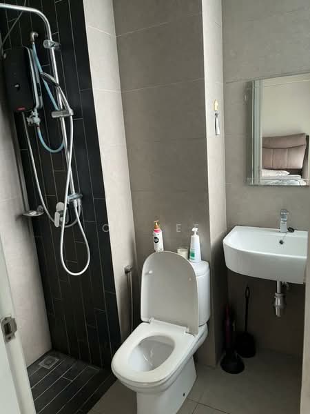 Service Residence for Sale at H2O Residences - CH LEE - Bathroom - PropertyGuru.com.my
