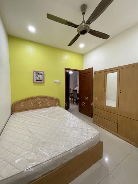 Semi-Detached House for Rent in Taman Aman Perdana (Kapar) - Sue Fern Cassandra Lew - Bedroom - PropertyGuru.com.my