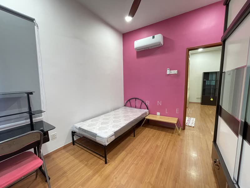 Semi-Detached House for Rent in Taman Aman Perdana (Kapar) - Sue Fern Cassandra Lew - Bedroom - PropertyGuru.com.my
