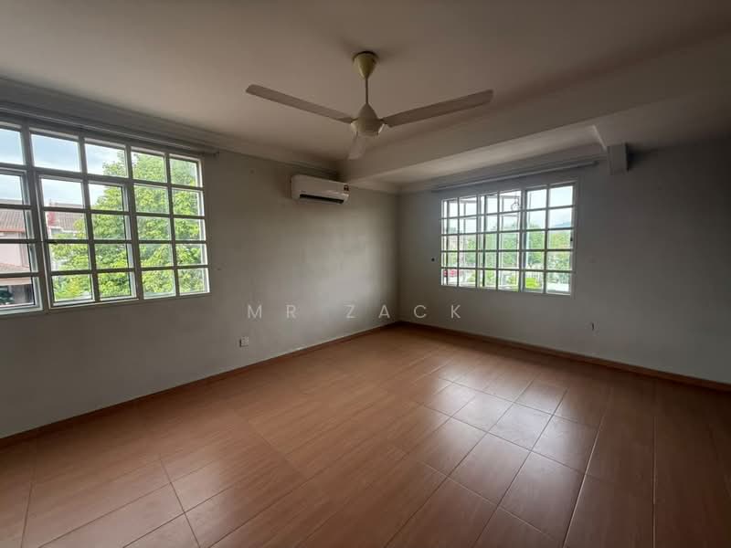 Rumah Teres 2 Tingkat untuk Dijual di Bandar Seri Putra (Bangi) - Mr Zack - Interior - PropertyGuru.com.my