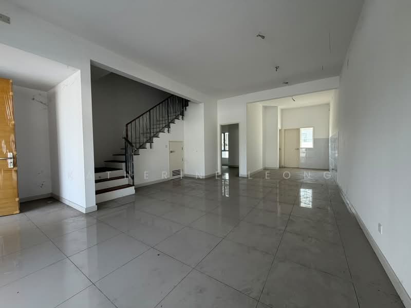 Rumah Teres untuk Dijual di Kota Emerald (Rawang) - Katherine Leong - Living Room - PropertyGuru.com.my