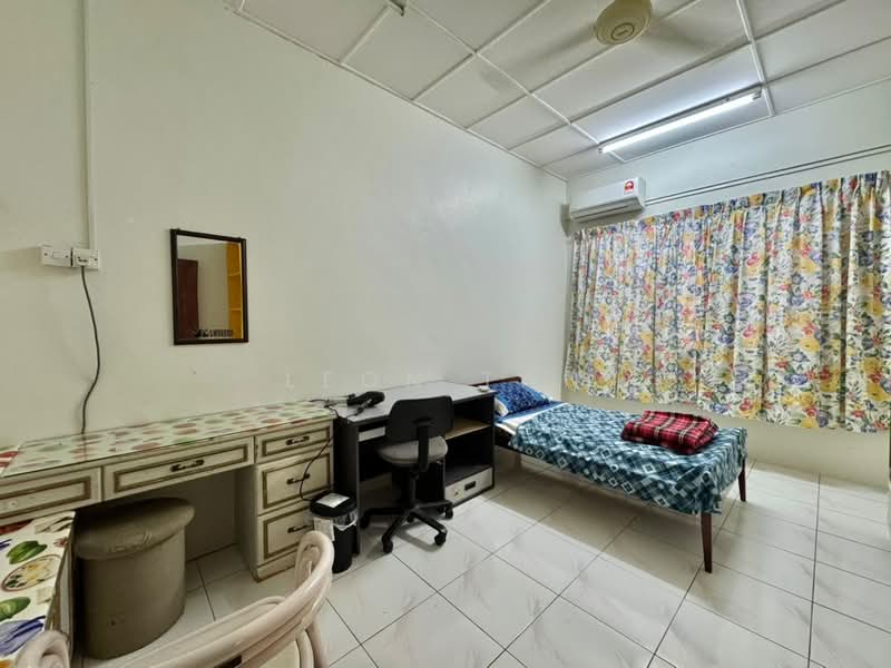 Rumah Teres 1.5-Tingkat untuk Disewa di Tabuan Laru (Kuching) - Leon Tan - Bedroom - PropertyGuru.com.my