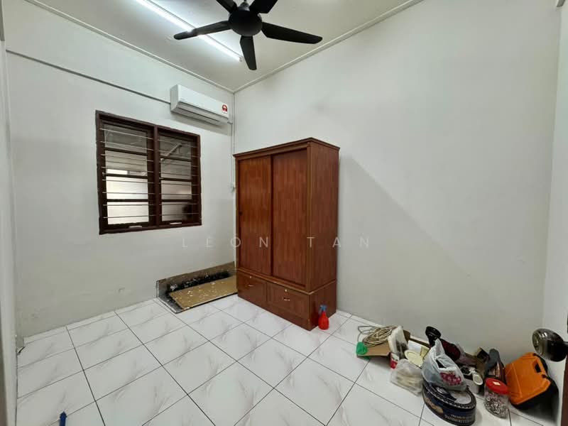 Rumah Teres 1.5-Tingkat untuk Disewa di Tabuan Laru (Kuching) - Leon Tan - Bedroom - PropertyGuru.com.my