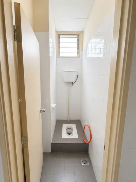 Shop for Rent in Alam Suria (Puncak Alam) - Rohana Ishak - Bathroom - PropertyGuru.com.my
