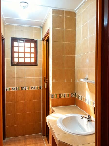 2-storey Terraced House for Sale in Seksyen 5 (Kota Damansara) - Victor Liew - Bathroom - PropertyGuru.com.my