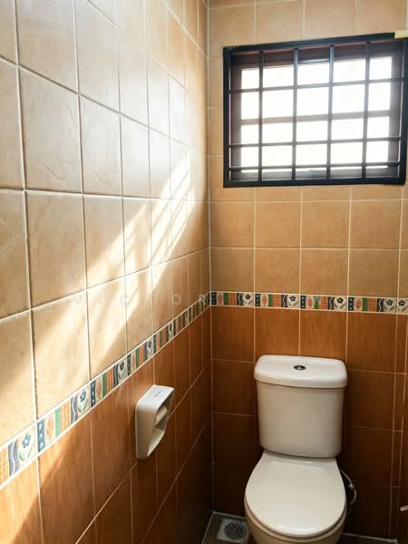 2-storey Terraced House for Sale in Seksyen 5 (Kota Damansara) - Victor Liew - Bathroom - PropertyGuru.com.my