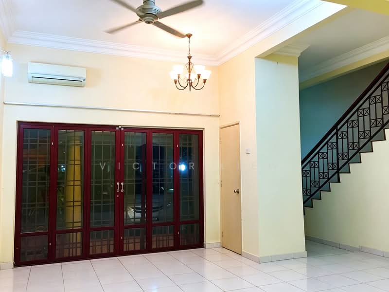 2-storey Terraced House for Sale in Kota Damansara (Selangor) - Victor Liew - Living Room - PropertyGuru.com.my