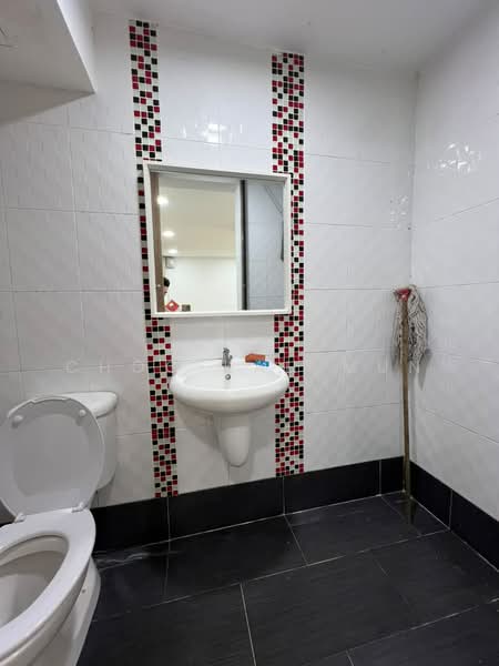 Servis Apartment untuk Disewa di Empire Subang - Choo Kah Mun - Bathroom - PropertyGuru.com.my