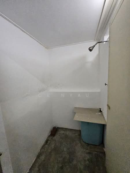 Shop for Rent in Ipoh (Perak) - Ck Nyau - Bathroom - PropertyGuru.com.my