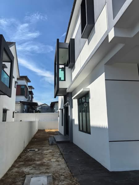 Semi-Detached House for Sale in Ipoh (Perak) - Derrick Chung - Exterior - PropertyGuru.com.my