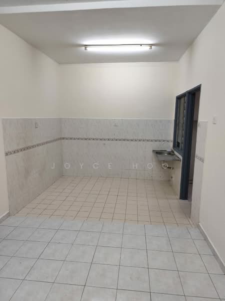 Apartment for Rent at Pangsapuri Sri Camellia - Joyce Hoo - Kitchen - PropertyGuru.com.my