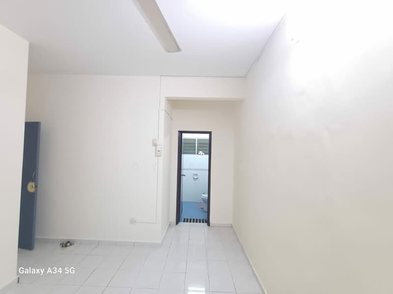 Apartment for Rent at Pangsapuri Sri Camellia - Joyce Hoo - Interior - PropertyGuru.com.my