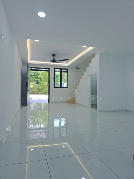 Rumah Teres 2 Tingkat untuk Dijual di Taman Seri Senai (Senai) - Melinda Ee - Living Room - PropertyGuru.com.my