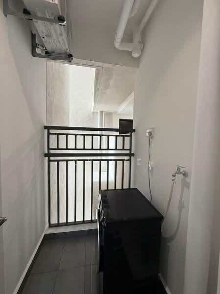 Kediaman Servis untuk Disewa di Vista Tiara (MBW Bay) - CY LEE - Balcony - PropertyGuru.com.my