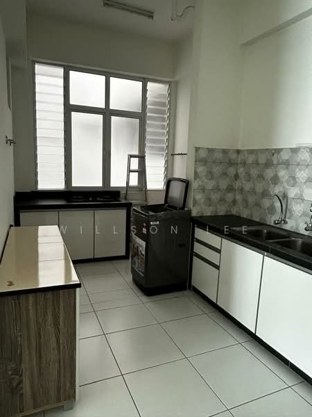 Kondominium untuk Disewa di Spectrum Residence (Alam Permai) - Willson Lee - Kitchen - PropertyGuru.com.my