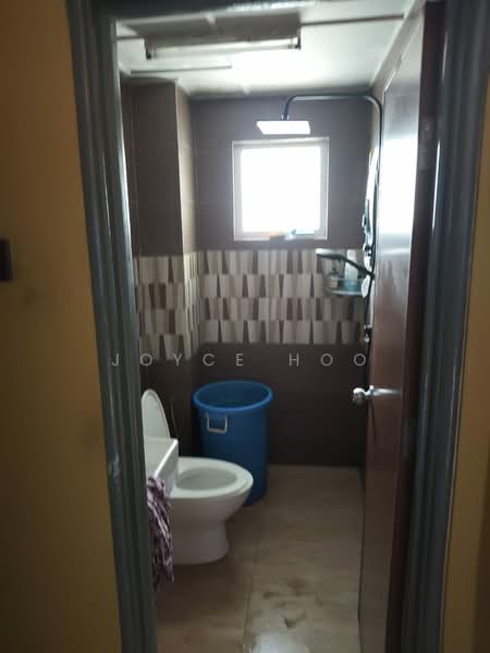 Apartment for Rent at Pangsapuri Sri Camellia - Joyce Hoo - Bathroom - PropertyGuru.com.my