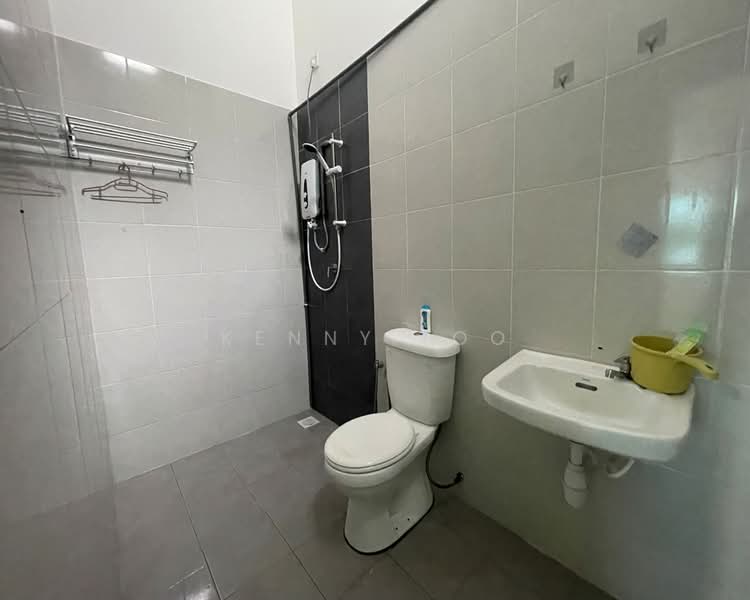 Rumah Teres 1 Tingkat untuk Disewa di Kuantan (Pahang) - Kenny Loo - Bathroom - PropertyGuru.com.my