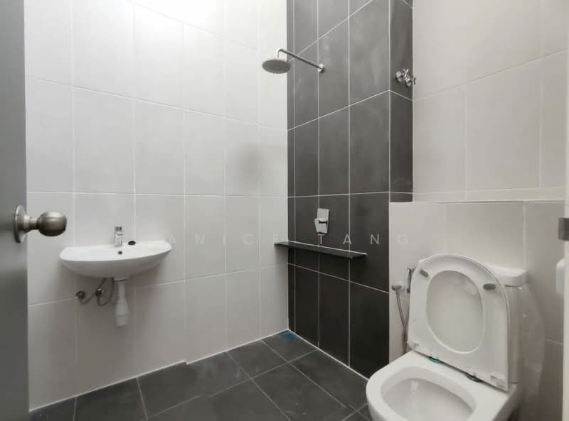 2-storey Terraced House for Rent in Shah Alam (Selangor) - Janice Tang - Bathroom - PropertyGuru.com.my