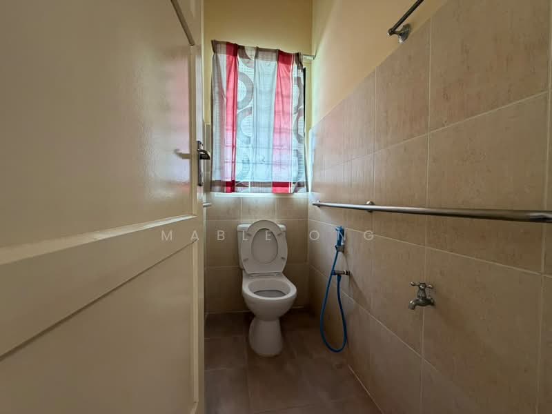 Rumah Berkembar untuk Dijual di Island Park (Jelutong) - Mable Ong - Bathroom - PropertyGuru.com.my