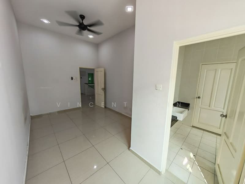 2-storey Terraced House for Sale in Seri Beringin (Lahat) - Vincent Chin - Interior - PropertyGuru.com.my