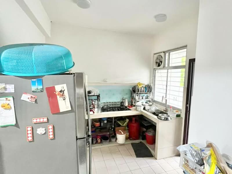 2-storey Terraced House for Sale in Taman Puncak Jalil (Seri Kembangan) - Hazlin Miswan - Kitchen - PropertyGuru.com.my