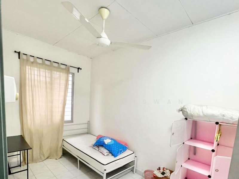 2-storey Terraced House for Sale in Taman Puncak Jalil (Seri Kembangan) - Hazlin Miswan - Bedroom - PropertyGuru.com.my