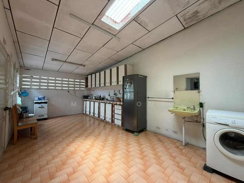 Rumah Berkembar untuk Dijual di Island Park (Jelutong) - Mable Ong - Kitchen - PropertyGuru.com.my