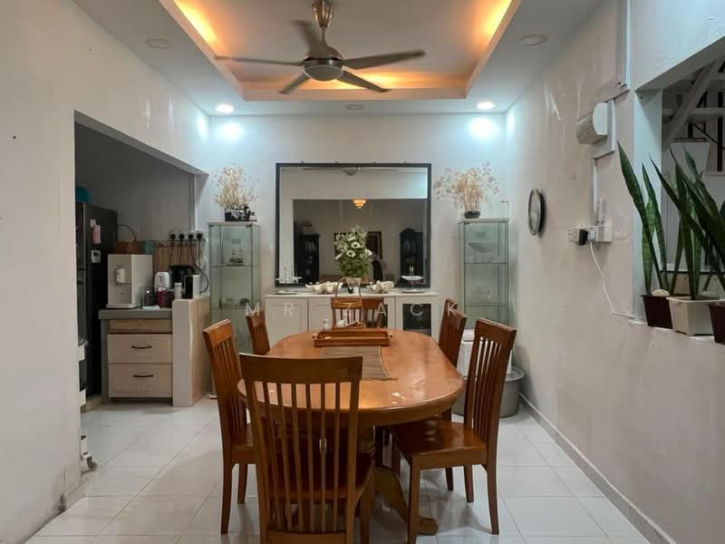 2-storey Terraced House for Sale in Ampang Jaya (Ampang) - Mr Zack - Dining Room - PropertyGuru.com.my