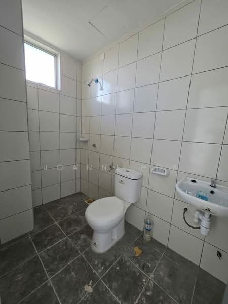 Condominium for Sale at Seri Serindit Residence - Joanne How - Bathroom - PropertyGuru.com.my