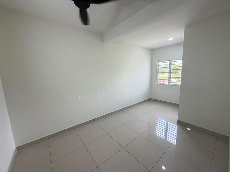 Rumah Teres 2 Tingkat untuk Disewa di Taman Kundang Jaya (Rawang) - Tris Jong - Interior - PropertyGuru.com.my
