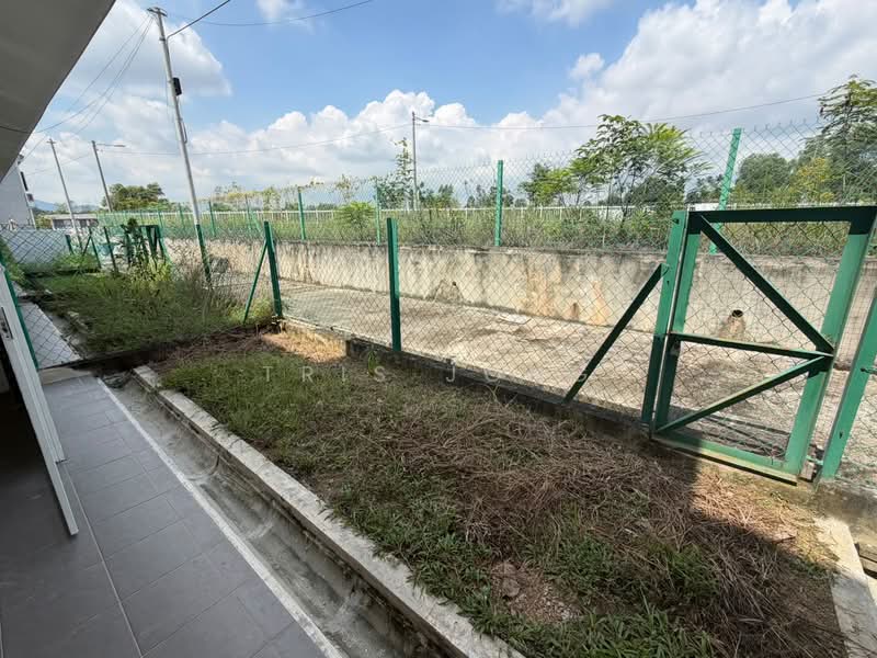 Rumah Teres 2 Tingkat untuk Disewa di Taman Kundang Jaya (Rawang) - Tris Jong - Exterior - PropertyGuru.com.my