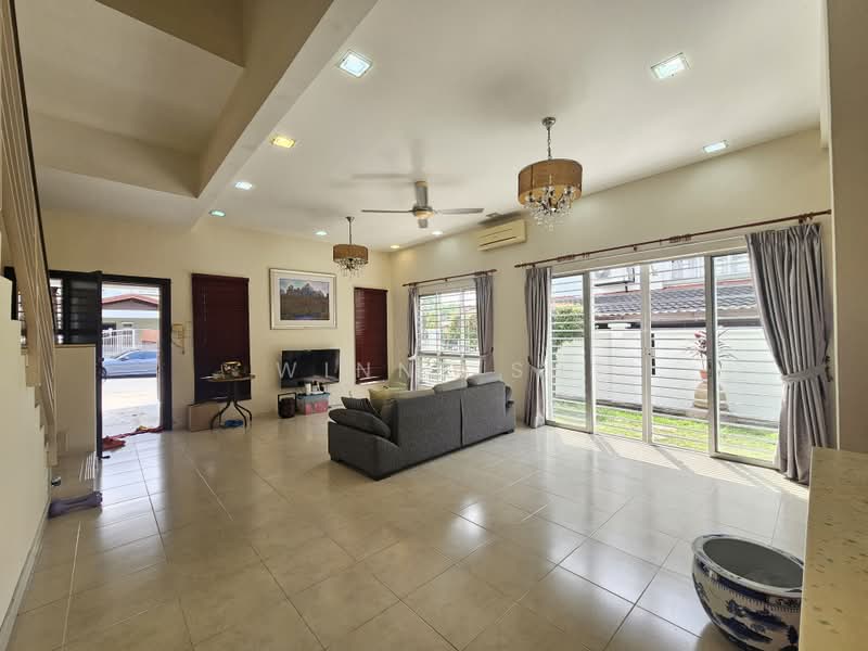 Cluster House for Sale in Sunway Alam Suria (Shah Alam) - Winny Su - Living Room - PropertyGuru.com.my