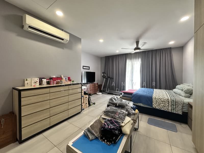 2-storey Terraced House for Sale in Laman Glenmarie (Shah Alam) - Khairil Anwar Sirajudin - Bedroom - PropertyGuru.com.my