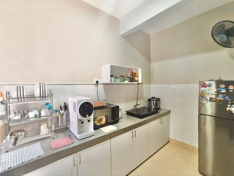 Rumah Teres 2 Tingkat untuk Dijual di Taman Puncak Jalil (Seri Kembangan) - Hazlin Miswan - Kitchen - PropertyGuru.com.my
