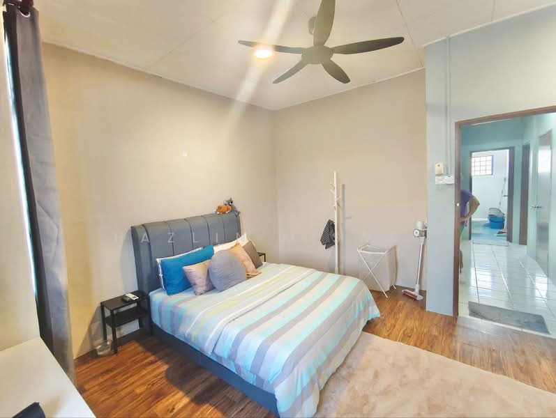 Rumah Teres 2 Tingkat untuk Dijual di Taman Puncak Jalil (Seri Kembangan) - Hazlin Miswan - Bedroom - PropertyGuru.com.my
