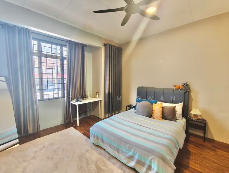 Rumah Teres 2 Tingkat untuk Dijual di Taman Puncak Jalil (Seri Kembangan) - Hazlin Miswan - Bedroom - PropertyGuru.com.my