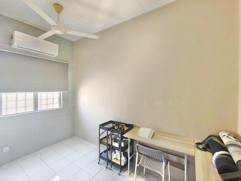 Rumah Teres 2 Tingkat untuk Dijual di Taman Puncak Jalil (Seri Kembangan) - Hazlin Miswan - Study - PropertyGuru.com.my